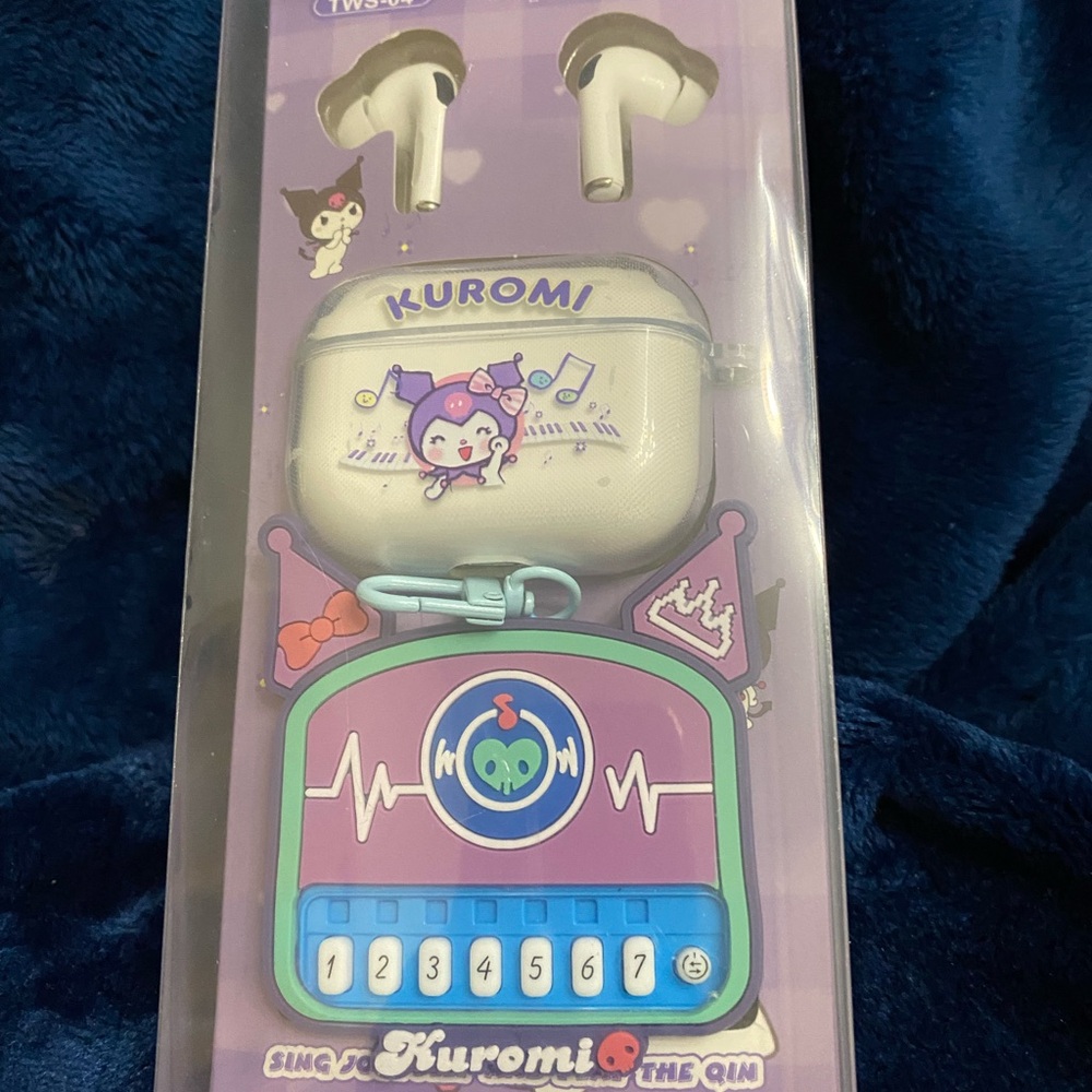 Kuromi Wireless Earbuds with Case - Picture 7 of 11